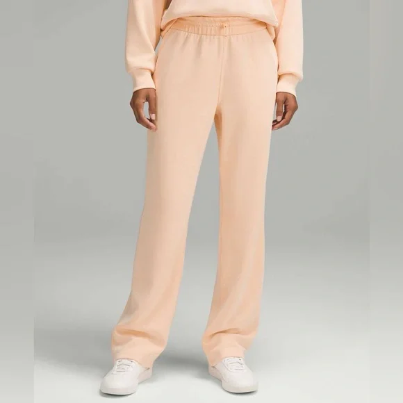 Lululemon Softstreme High-Rise Pant *Regular - Picture 2 of 12